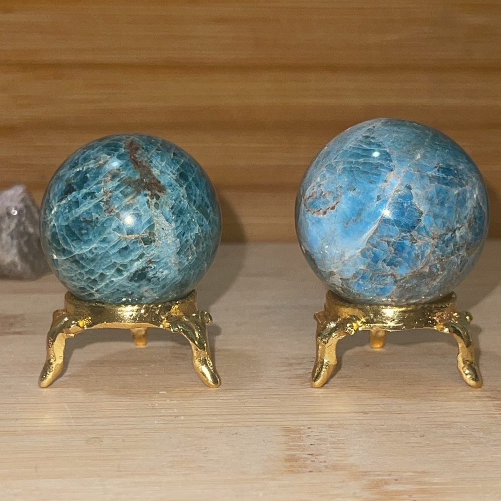 Neon Blue Apatite Sphere 🩵 w/ Gemmy Areas everywhere - Picture 7 of 12